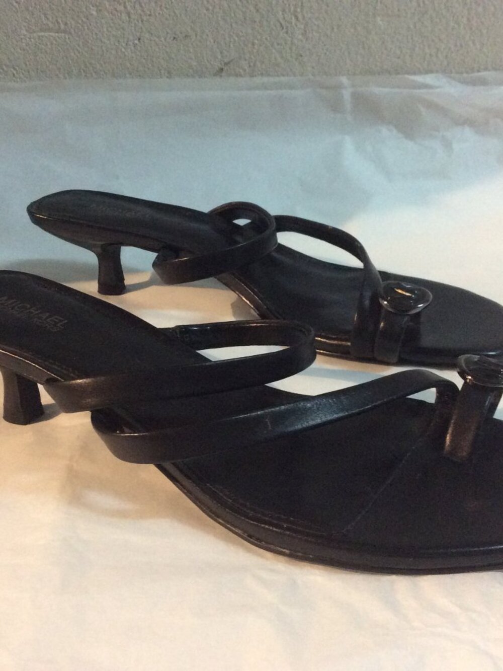 Michael Kors Strappy Kitten Heel Sandals LEATHER Upper Size 7.5 US